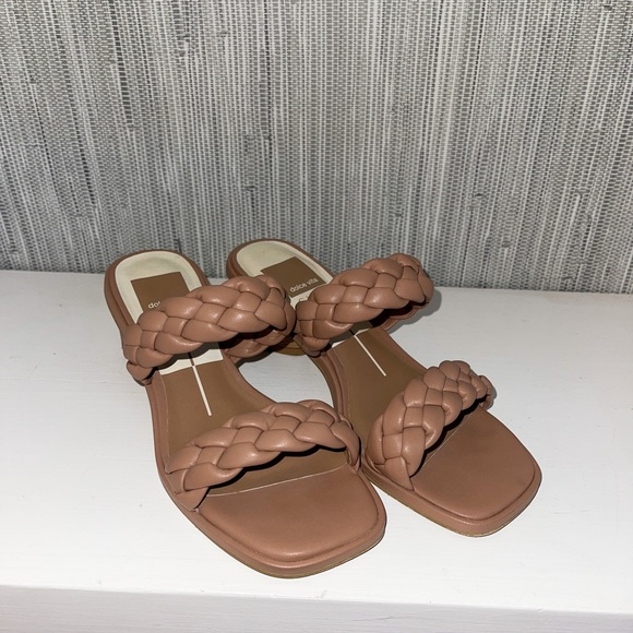 Dolce Vita Ronin Sandals - Picture 2 of 7